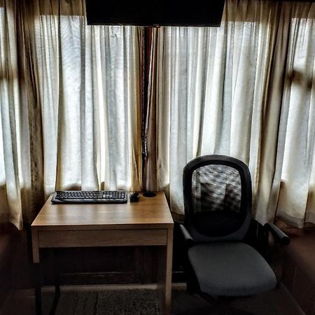 Two Rooms Rustic House - Self Check-In Bucarest Esterno foto
