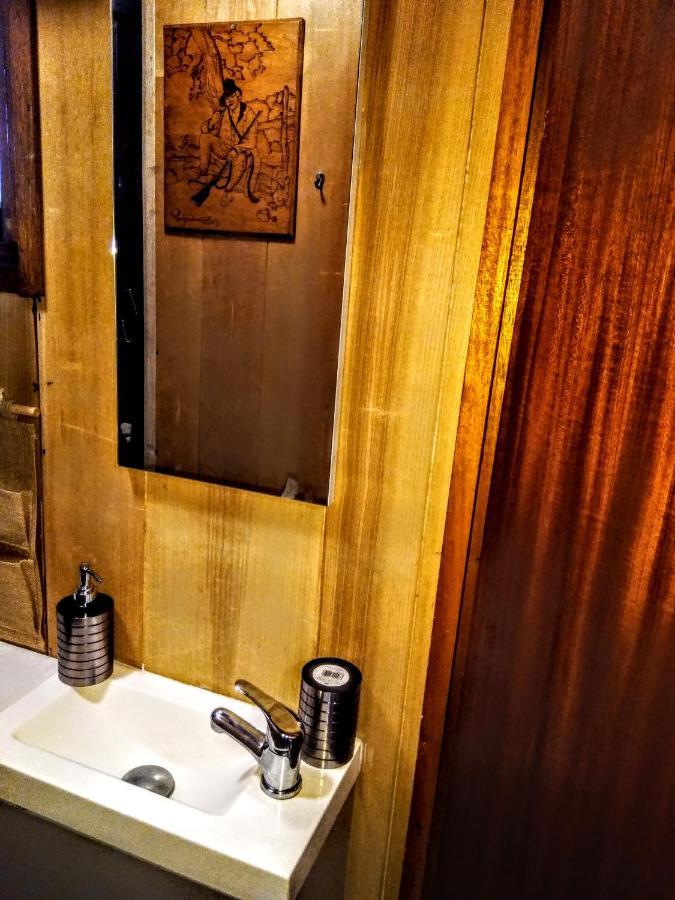 Two Rooms Rustic House - Self Check-In Bucarest Esterno foto