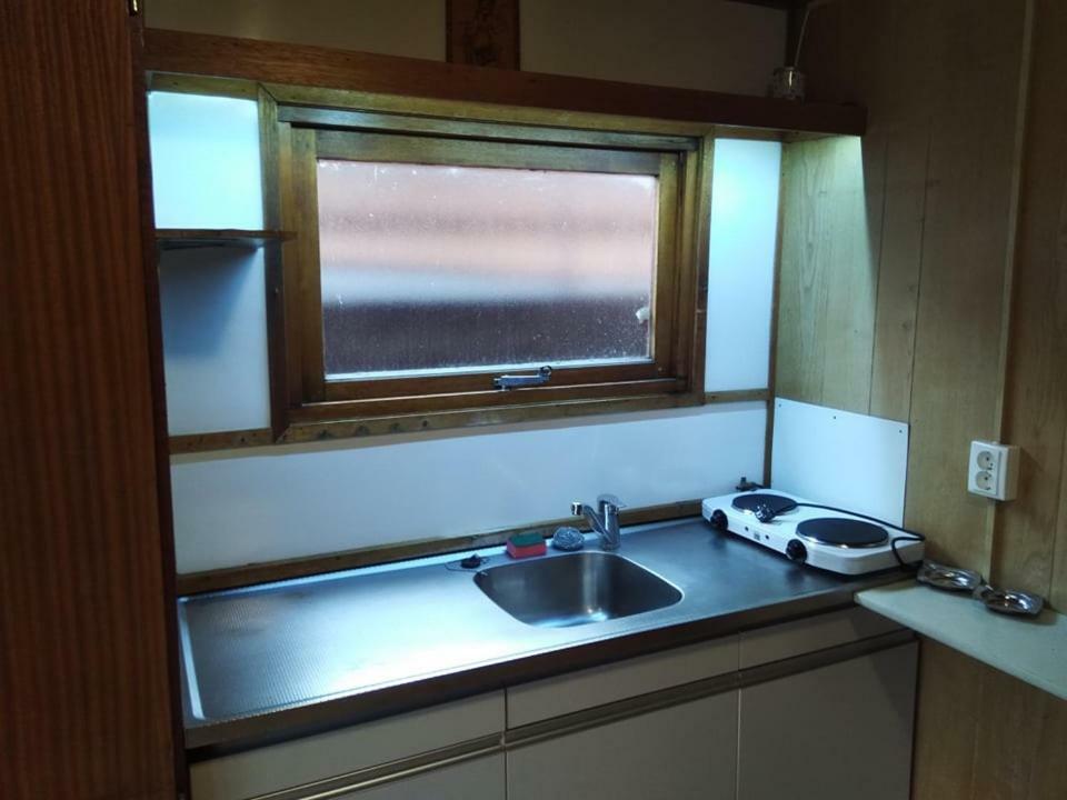 Two Rooms Rustic House - Self Check-In Bucarest Esterno foto